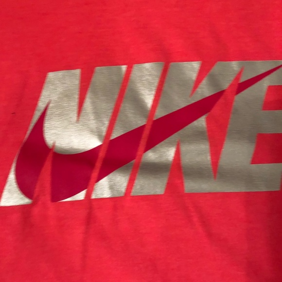 NWT GIRLS NIKE LONG SLEEVE CROP SHIRT SIZE 4 - Picture 2 of 4